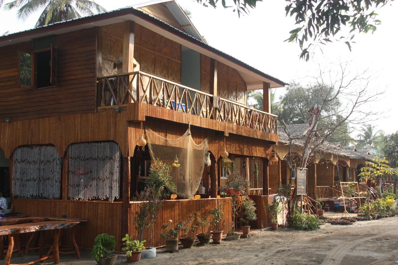 Soe Ko Ko Beach House & Restaurant Ngwesaung Exterior foto